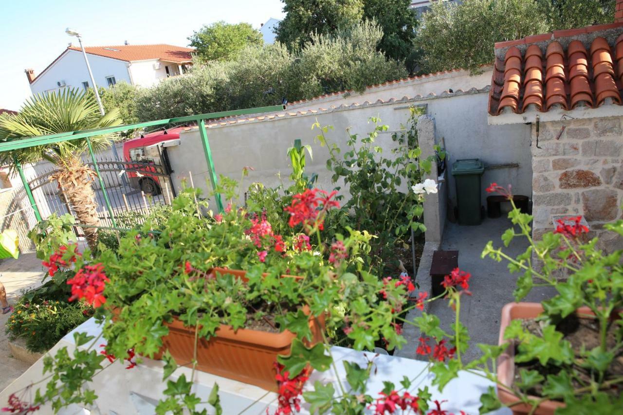 Apartment Leonora Vodice Eksteriør bilde